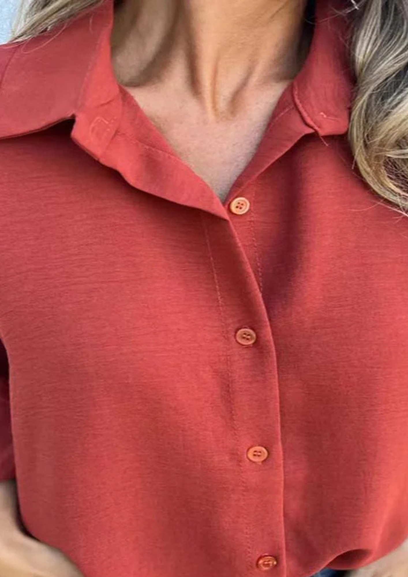 Clara – Camisa fluida de primavera y verano 🤍